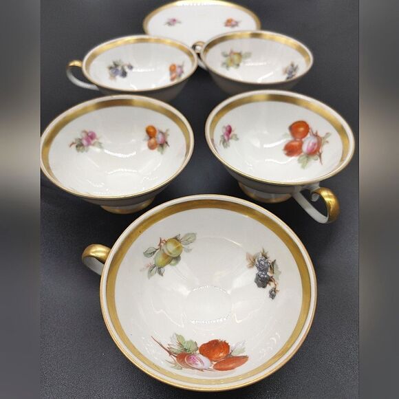 Vintage teacups fruit pattern gold trim - Picture 3 of 7